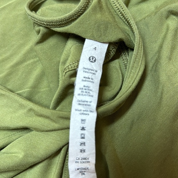 Lululemon Tank - Picture 4 of 4